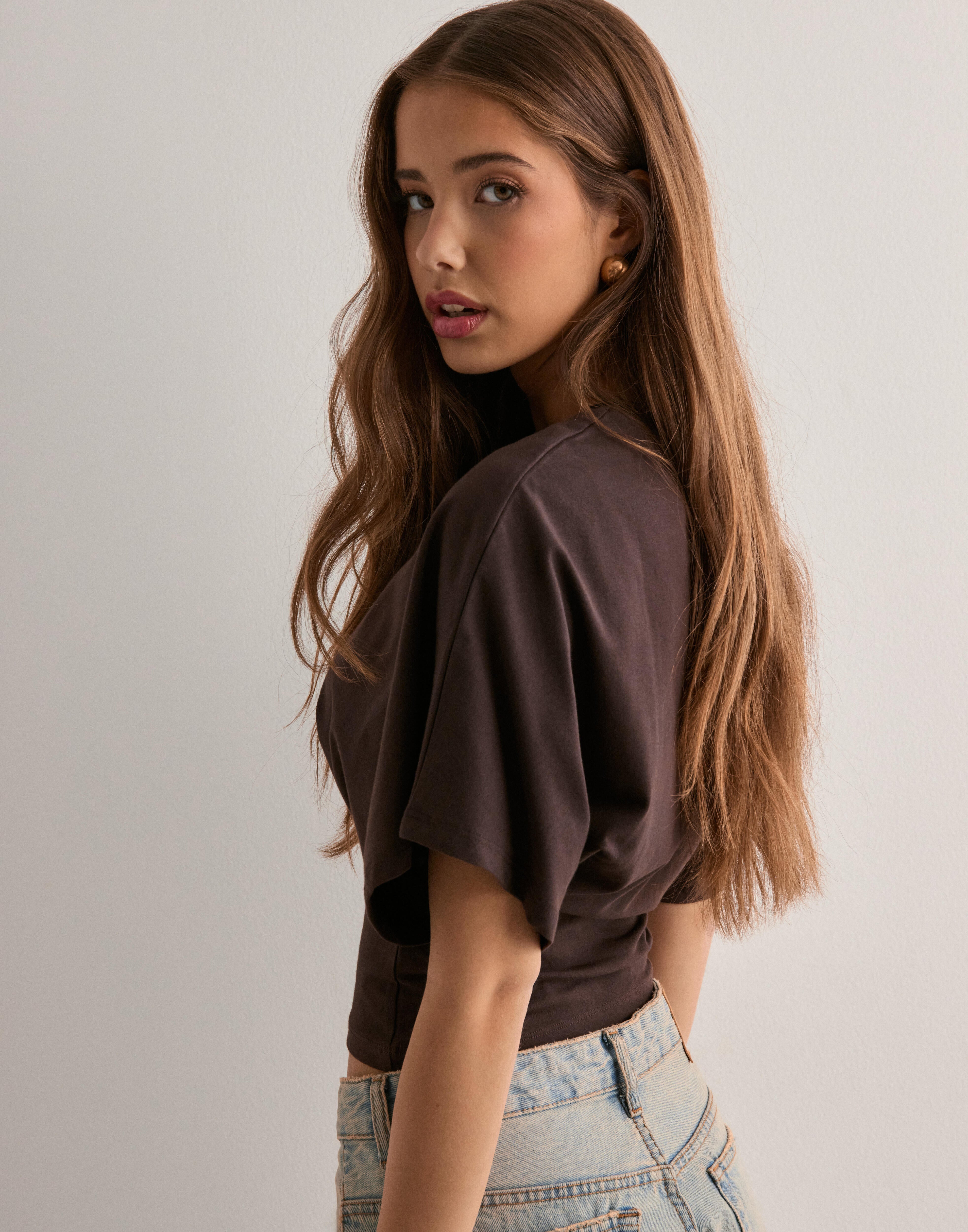 Fitted Wide Sleeve Tee